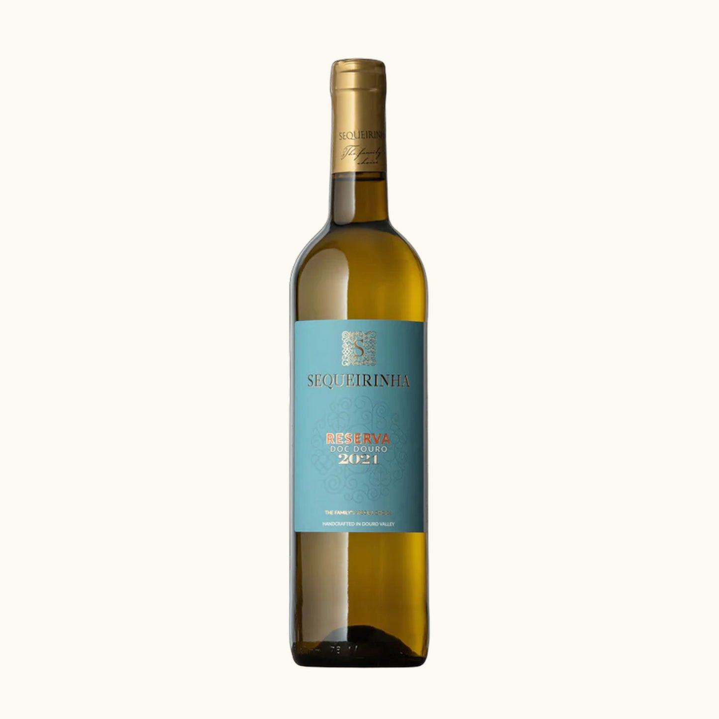 Sequeirinha Doc Reserva 2021 Weisswein - Flasche mit Etikett vor beigem Hintergrund