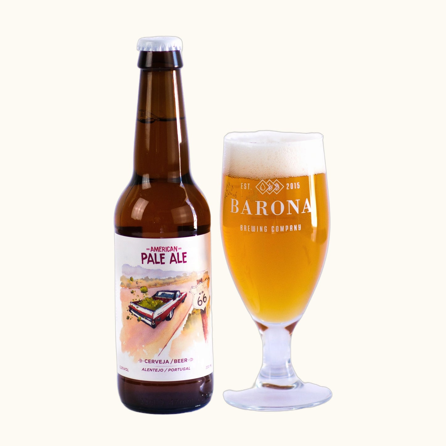 Bier in Flasche, daneben Bier in Barona Glass