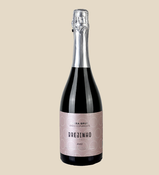 Brejinho Schaumwein Rosé - Flasche mit Etikett vor weissem Hintergrund