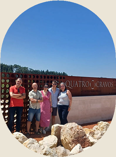 Quatro Cravos
