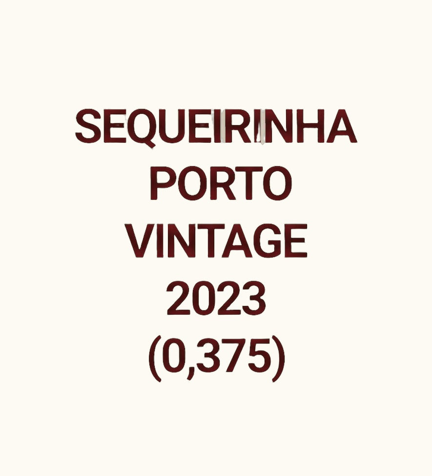Sequerinha Portwein Vinatage 2023 - Flasche mit Etikett vor beigem Hintergrund