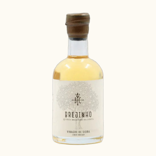 Brejinho Olivenöl Flasche 200ml - Flasche mit Etikett vor beigem Hintergrund