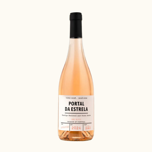 Codigo Portal da Estrela 2024 Rosé - Flasche mit Etikett vor beigem Hintergrund