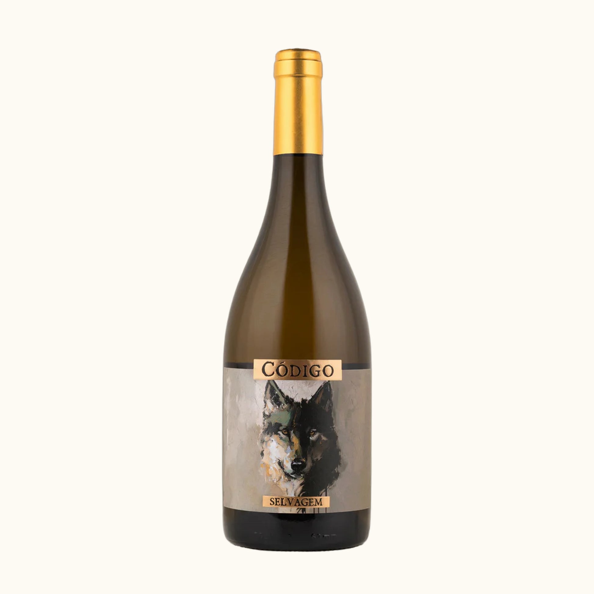 Codigo Selvagem Weisswein - Flasche mit Etikett vor beigem Hintergrund